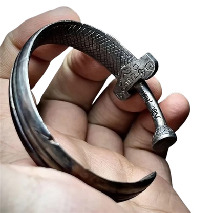 Retro Emperor Sword Open Bracelet