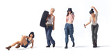 1:64 Happy Female Worker Doll Set