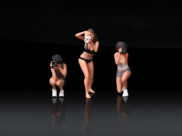 1:64 Photographer Doll Set