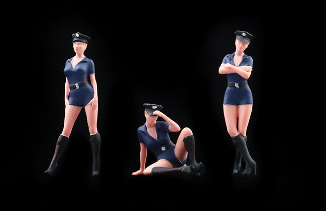 1:64 Police woman Doll Set