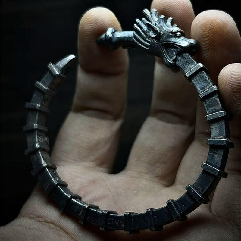 Retro Engraved Lei Zu Fa Whip Open Bracelet