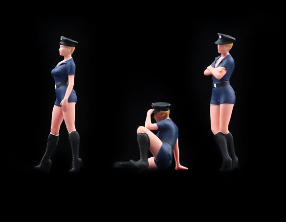 1:64 Police woman Doll Set