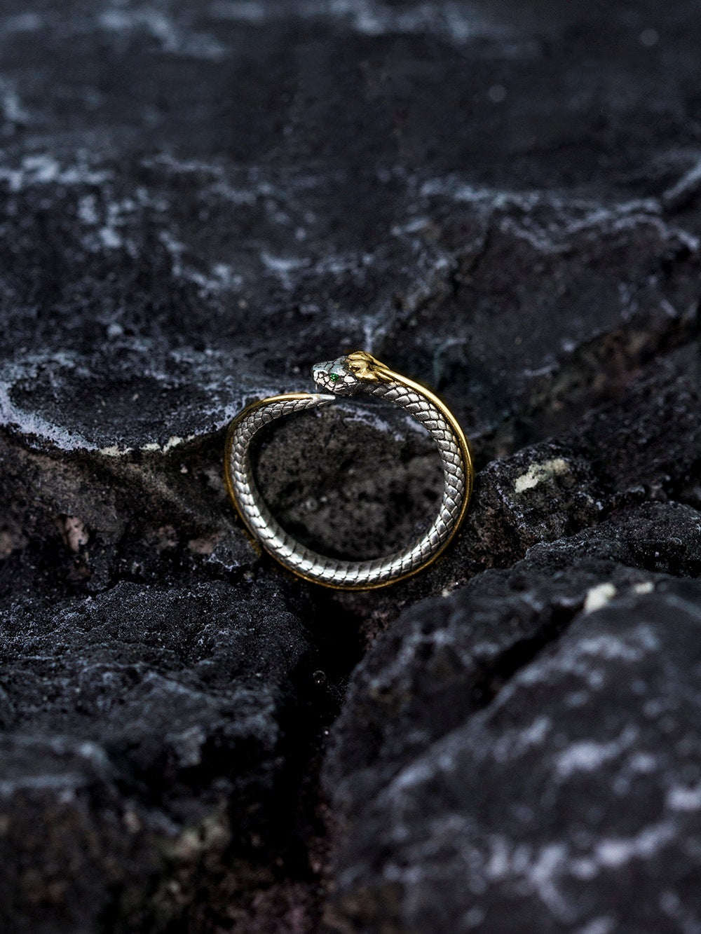 Retro Snake Emerald Open Ring