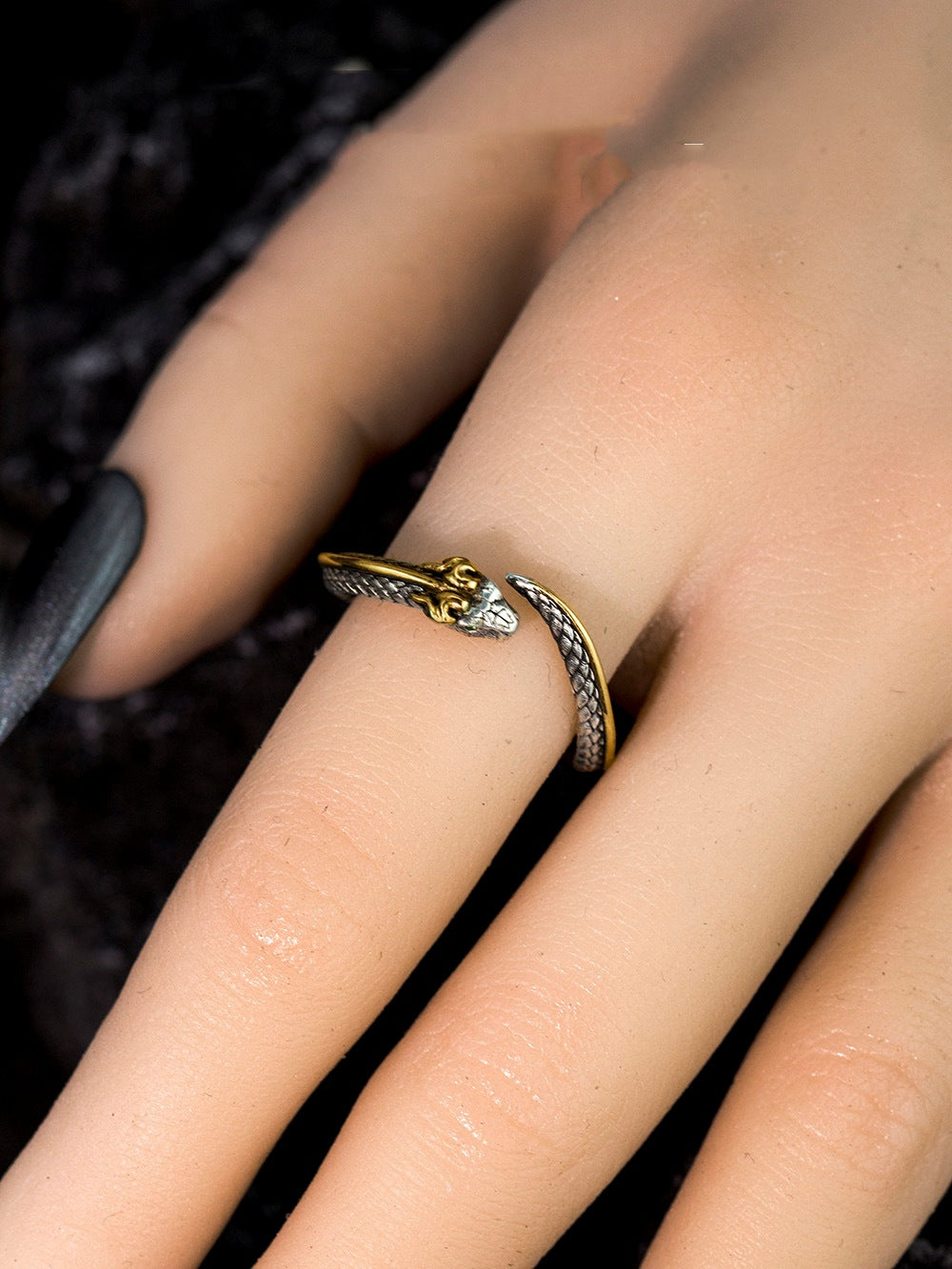 Retro Snake Emerald Open Ring