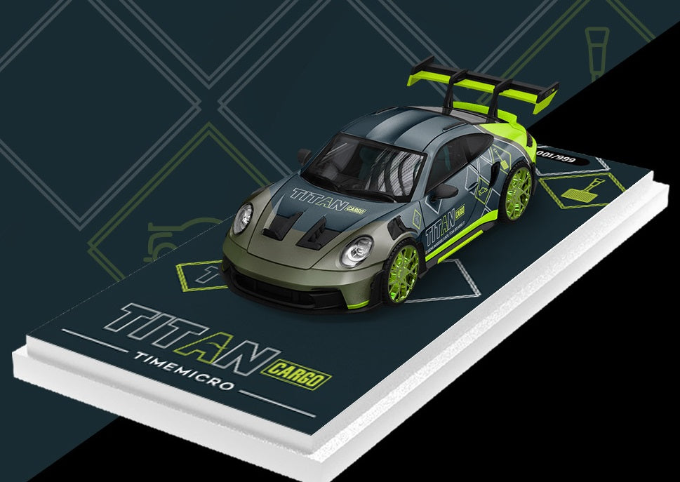 1:64 Porsche 992 GT3 RS TITAN  Alloy Car Model With Doll