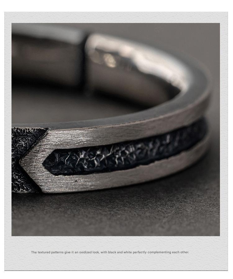 Vintage Sheath Bracelet