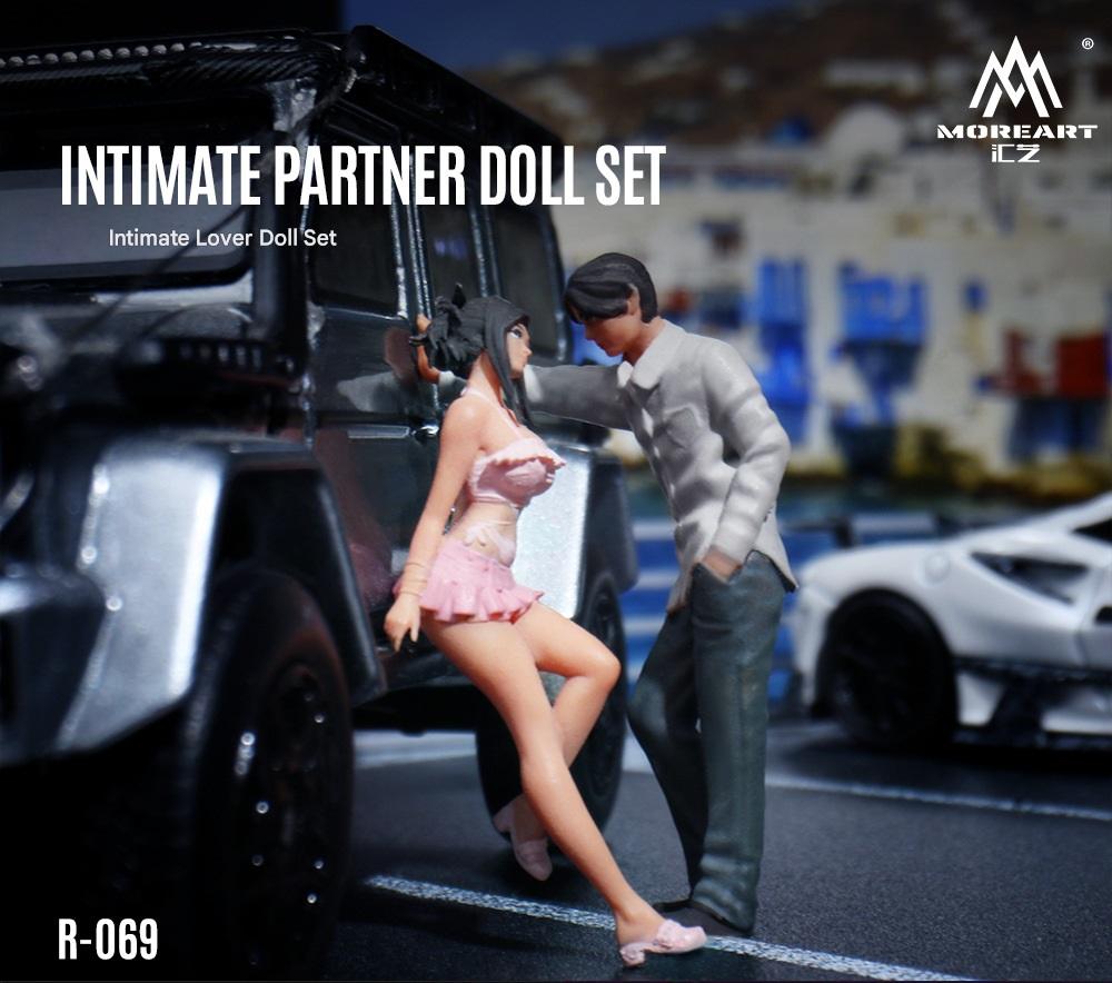1:64 Intimate Lover Doll Set